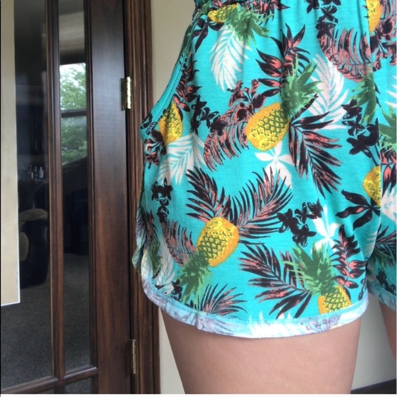 SOLD OUT || PINEAPPLE CRAZE Romper - Picture 4 of 4